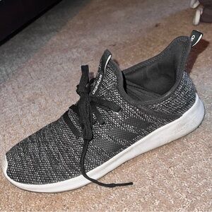 Adidas woman’s tennis shoes